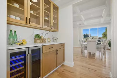 27 Poppy Lane, Levittown, NY 11756 - Photo 13