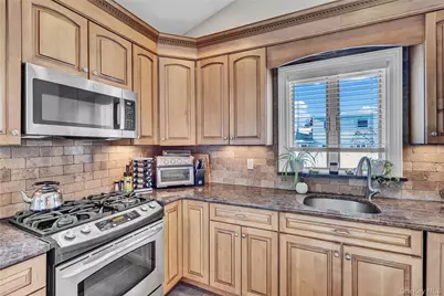 219 Hyman Avenue, West Islip, NY 11795 - Photo 13