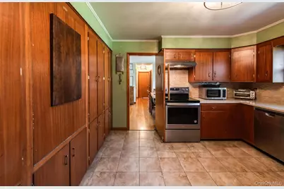 394 Smith Road, Hyde Park, NY 12538 - Photo 17