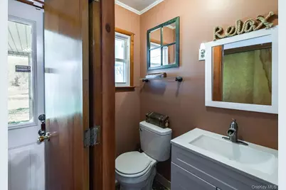 394 Smith Road, Hyde Park, NY 12538 - Photo 19