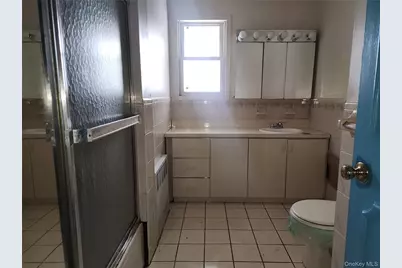 840 Sharon Lane, Westbury, NY 11590 - Photo 11