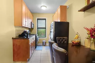 1922 McGraw Ave, Bronx, NY 10462 - Photo 3