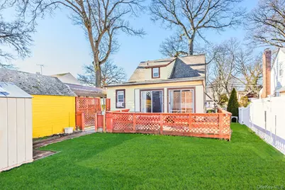 12 King Street, Freeport, NY 11520 - Photo 7