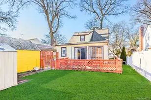 12 King St, Freeport, NY 11520 - Photo 7