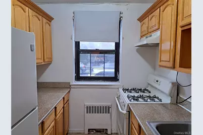 20206 Rocky Hill Road #C1, Bayside, NY 11361 - Photo 11