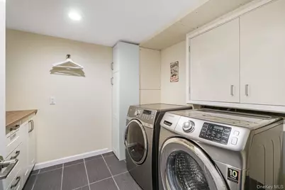 164 Drisler Avenue, White Plains, NY 10607 - Photo 35