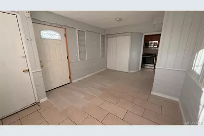 185 Weir Street, Hempstead, NY 11550 - Photo 7