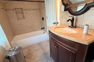 185 Weir St, Hempstead, NY 11550 - Photo 13