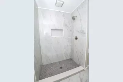 15 E Clearwater Road, Lindenhurst, NY 11757 - Photo 13