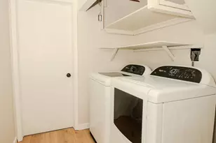 15 E Clearwater Rd, Lindenhurst, NY 11757 - Photo 17