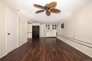 15 E Clearwater Rd, Lindenhurst, NY 11757 - Photo 23