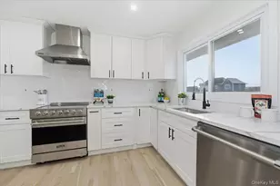 230 Sequams Lane Center, West Islip, NY 11795 - Photo 7