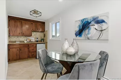 230 Sequams Lane Center, West Islip, NY 11795 - Photo 17