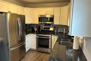 34 Beach St, West Islip, NY 11795 - Photo 3