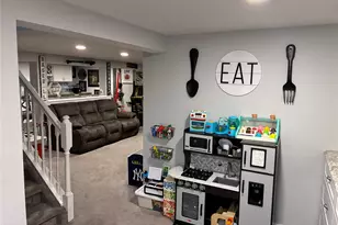 34 Beach St, West Islip, NY 11795 - Photo 19