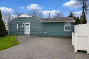 34 Beach St, West Islip, NY 11795 - Photo 33