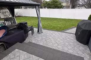 34 Beach St, West Islip, NY 11795 - Photo 35