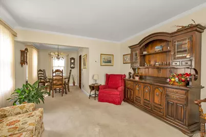 45 Sylvia Lane, New Hyde Park, NY 11040 - Photo 5