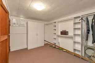 45 Sylvia Ln, New Hyde Park, NY 11040 - Photo 19