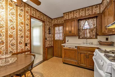 45 Sylvia Lane, New Hyde Park, NY 11040 - Photo 9