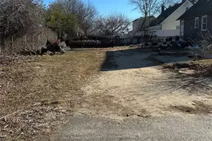 49 Davidson St, Wyandanch, NY 11798 - Photo 3