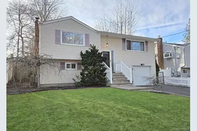 21A Thorney Avenue, Huntington Station, NY 11746 - Photo 1