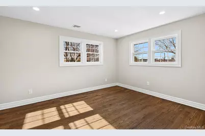 36 Cinque Drive, Farmingdale, NY 11735 - Photo 37