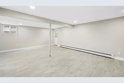 36 Cinque Drive, Farmingdale, NY 11735 - Photo 15