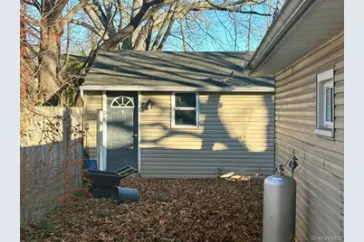 11 Tell Avenue, Deer Park, NY 11729 - Photo 11