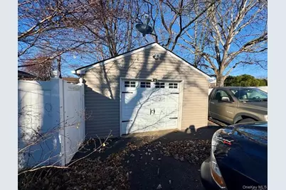 11 Tell Avenue, Deer Park, NY 11729 - Photo 15