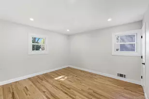 792 Glendale Rd, West Babylon, NY 11704 - Photo 15