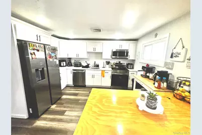 6 Victoria Place, Mastic Beach, NY 11951 - Photo 3