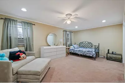 1131 Udall Road, Bay Shore, NY 11706 - Photo 23