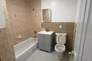 172-07A 90th Ave, Jamaica, NY 11432 - Photo 7