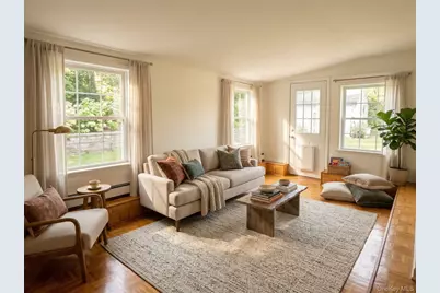 29 Richmond Avenue, Amityville, NY 11701 - Photo 7