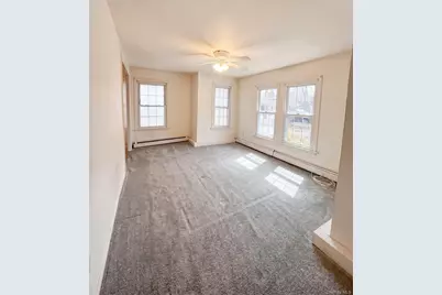 29 Richmond Avenue, Amityville, NY 11701 - Photo 21