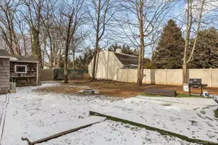 29 Richmond Ave, Amityville, NY 11701 - Photo 11