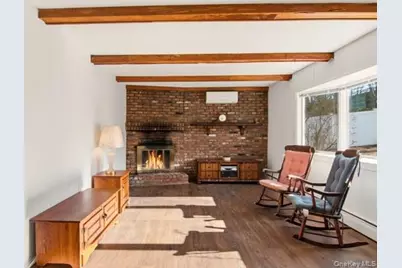 111 Schneider Lane, Hauppauge, NY 11788 - Photo 13