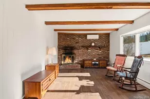 111 Schneider Ln, Hauppauge, NY 11788 - Photo 13