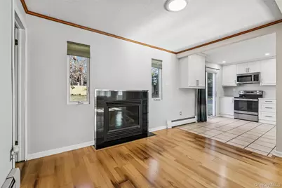 5 Haiti Lane, Coram, NY 11727 - Photo 9