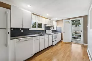 5 Haiti Ln, Coram, NY 11727 - Photo 21