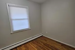 36 Harrison Pl, Farmingdale, NY 11735 - Photo 9