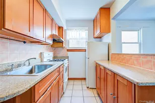 102-20 63rd Rd, Forest Hills, NY 11375 - Photo 7