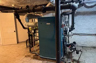 19 Lanark Rd, Yonkers, NY 10705 - Photo 35