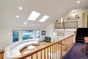 1066 Cedarhurst St, Valley Stream, NY 11581 - Photo 9