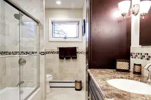 1066 Cedarhurst St, Valley Stream, NY 11581 - Photo 25