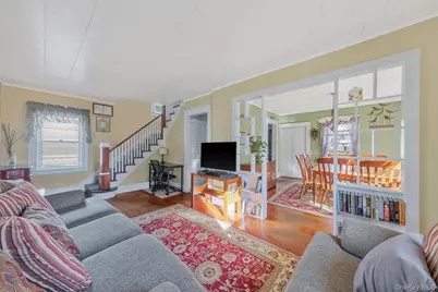 183 West Avenue, Patchogue, NY 11772 - Photo 5