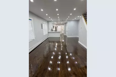 22404 95th Avenue, Queens Village, NY 11429 - Photo 3