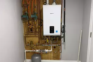 224-04 95th Ave, Queens Village, NY 11429 - Photo 15