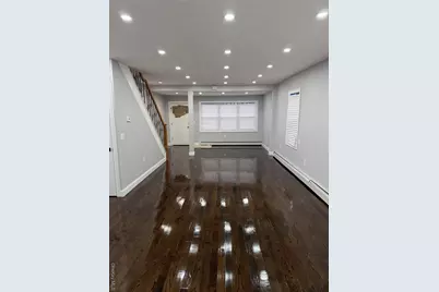 22404 95th Avenue, Queens Village, NY 11429 - Photo 5